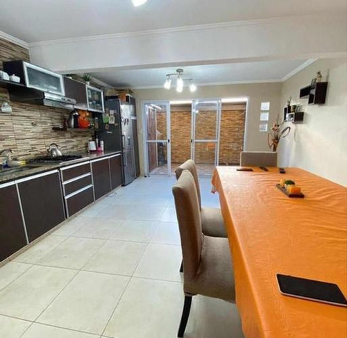 Ph En Venta - 2 Dormitorios 2 Baños - 85mts2 - Morón