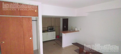Monoambiente. Pb Interno. C/patio. Juan B Justo Al 5000 - Villa Gral.mitre