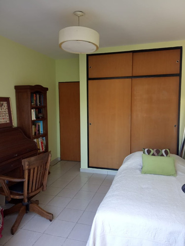 Imagen 9 de 14 de Hermoso Duplex 4 Ambientes En 3 Plantas, Boulogne