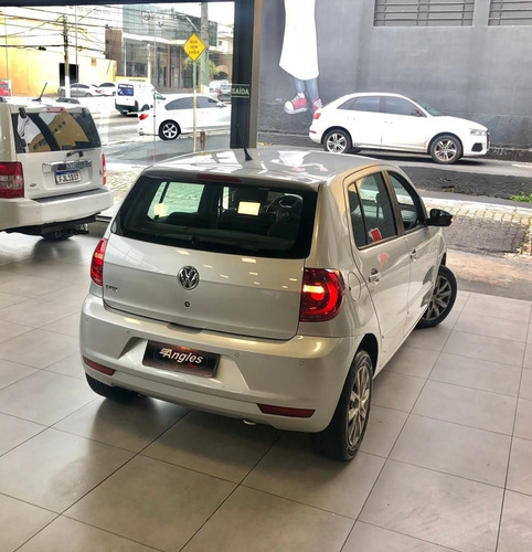 Imagem 15 de 15 de Volkswagen Fox 1.0 Mi Trendline 8v