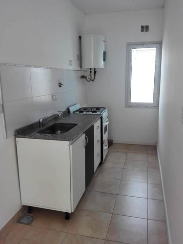 Imagen 6 de 10 de Departamento En Alquiler En Muñiz