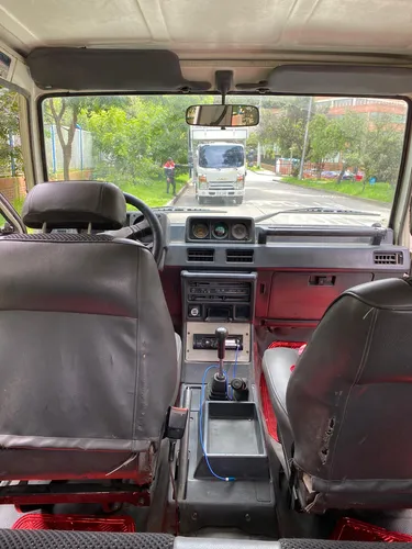 Mitsubishi Montero 2400 cc cabinado