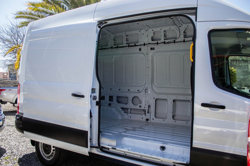 Ford Transit 2.2 Furgon Largo 350l