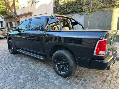 RAM 1500 5.7 Laramie Nigth Edition