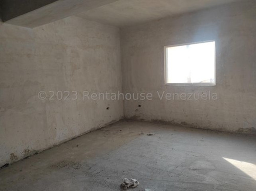 Imagen 15 de 21 de Apartamento En Venta Urb San Isidro, Maracay 23-18980