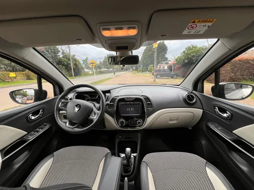 Renault Captur 2.0 Intens Automática