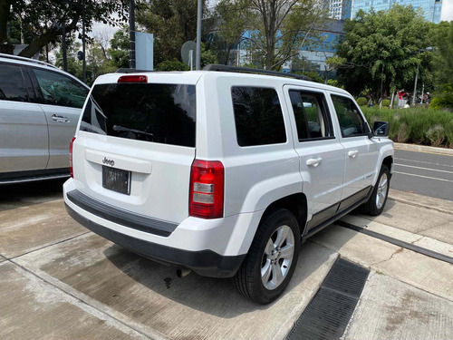 Imagen 10 de 13 de Jeep Patriot 2016 2.4 Litude 4x2 At