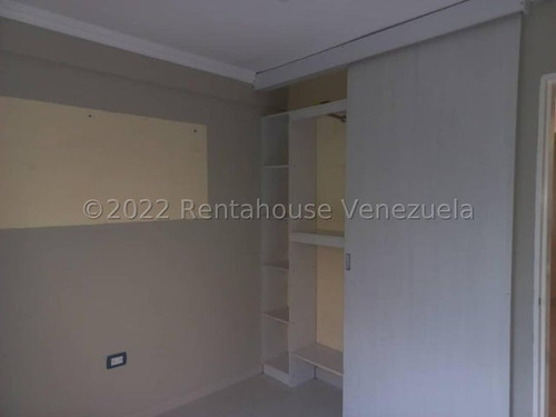 Imagen 28 de 30 de Townhouse En Venta De Concepto Abierto Moderno Con Exclusivas Areas Sociales Piscina Caminerias Y Parques Infantiles Cocina Con Tope De Granito Totalmente Equipada El Rincon Naguanagua