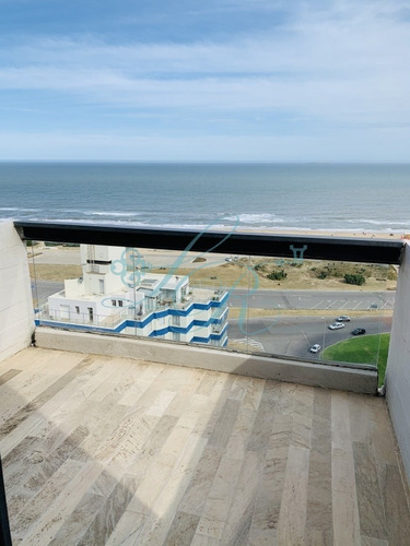 Apartamento En Venta, Primera Línea, Punta Del Este- Ref: 334