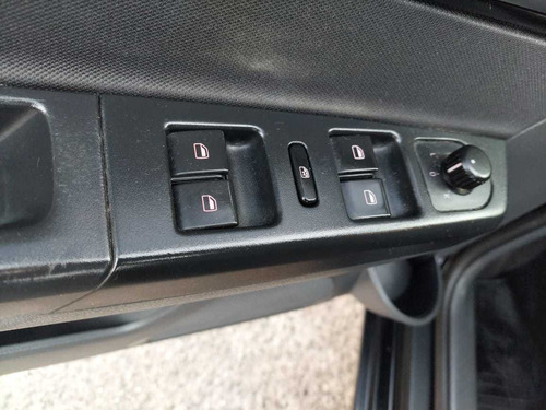 Imagen 13 de 18 de Volkswagen Suran 2013 1.6 Highline 101cv 11c