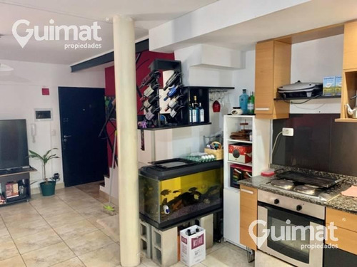 Imagen 6 de 17 de 3 Ambientes Baño Toilette Cochera, En Duplex (dormitorios Arriba) Balcon Al Frente