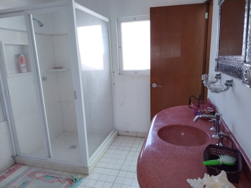 Casa En Fraccionamiento Huertas Del Llano Con Estricta Vigilancia 24/7.