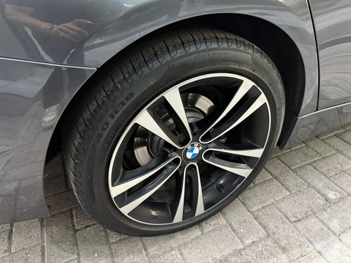 BMW 330i Sport Line