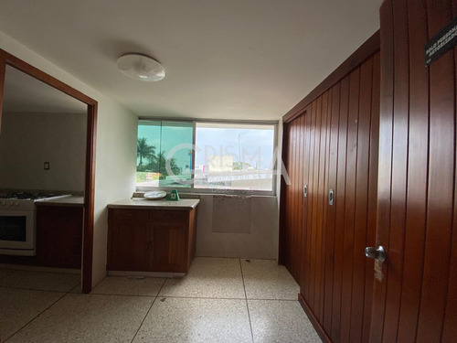 Oficinas En Renta En Col. Jardines