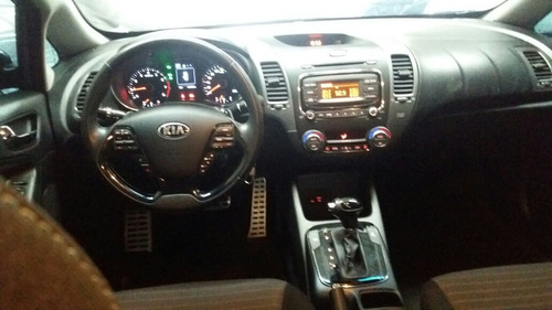 Imagem 6 de 8 de Kia Cerato Ff Sx Automatico 1.6
