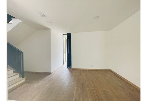 En Arriendo Casa Unidad Cerrada Con Piscina La Ceja