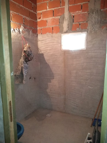 Venta De Dos Casas, Con Todas Las Instalaciones De Luz, Agua