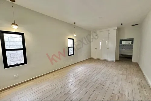 Se Renta Casa Muy Amplia Y Moderna En Colonia Burocratas, Mexicali Bc