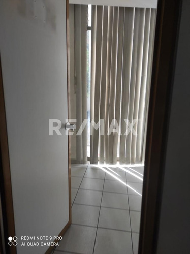 Edificio En Venta Satélite, Excelente Ubicación