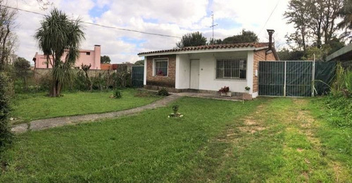 Casa En Venta De 3 Dormitorios En Colon (ref: Vld-3486)