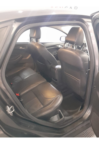 Ford Focus III 2.0 Sedan Titanium At6