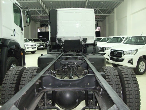 Imagen 4 de 14 de Volkswagen Constellatión 17.280/43 Trendline Chasis