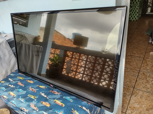 Tv LG Modelo 42ln5700 Pra Retirada De Peças