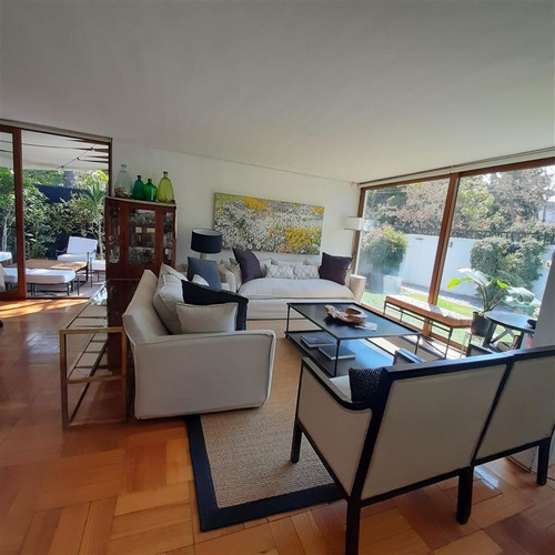 Casa En Venta De 3 Dorm. En Providencia