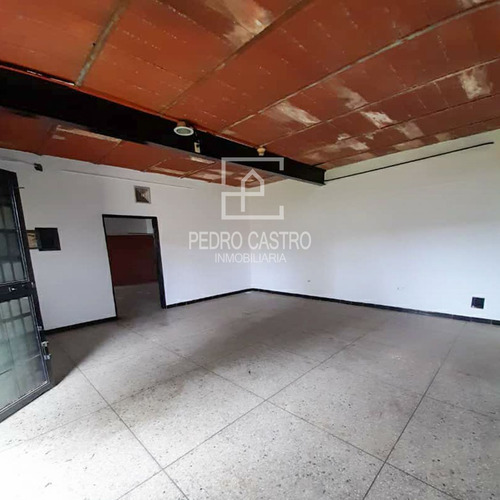 Imagen 5 de 7 de Pedro Castro Inmobiliaria Alquila Galpón En Excelente Estado Ubicado En La Zona Industrial Ud-321, Puerto Ordaz #negocio #inversion #crecer #industria #bienestar #galpones #locales #fundidoras