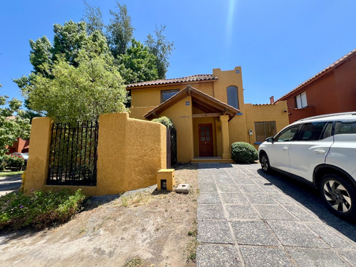 Venta Casa/condominio/peñalolén/fco. Otta