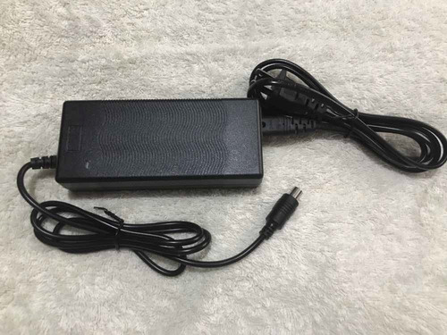 Imagen 4 de 5 de Cargador Patín Scooter Eléctrico Ninebot Xiaomi Green 42 V