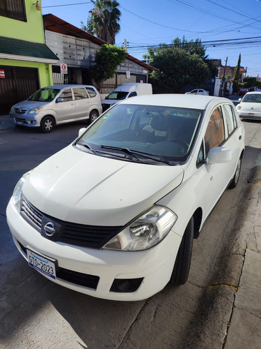 Nissan Tiida 1.8 Advance Sedan Mt
