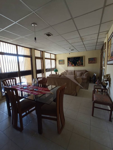 Imagen 6 de 11 de Amplia Casa Con Excelente Ubicación, En La Urb. Chuparin De Puerto La Cruz