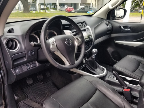 Imagen 8 de 15 de Np300 Frontier Platinum