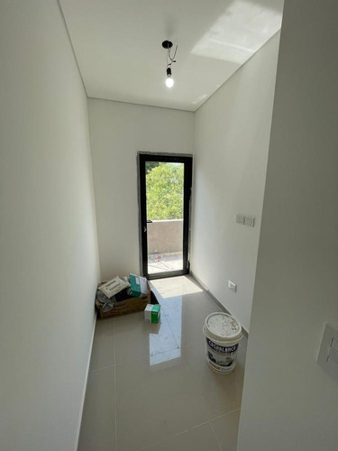 Imagen 27 de 30 de Departamento - Lanús Este