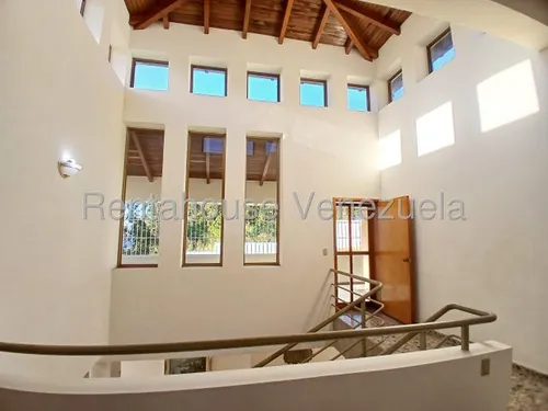 Casas En Venta Mls #25-11547