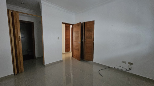 Alquiler En Los Restauradores De 3 Habitaciones