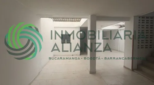 Casa En Venta En La Universidad. Cod V61531