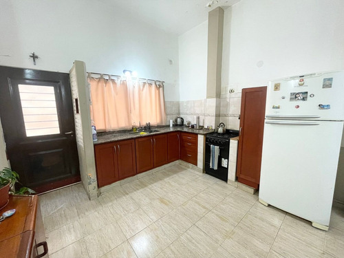Venta Ph 3 Ambientes En Caseros Permuta Financia