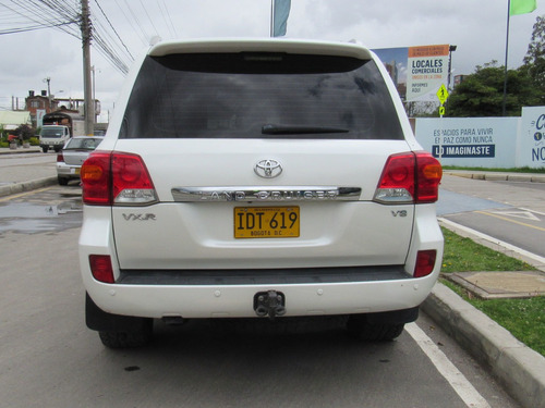 Toyota Land Cruiser 200 4.5 Vxr