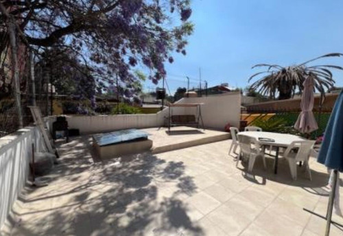 Local Comercial Con Departamento En Venta Col. Guadalupe Inn