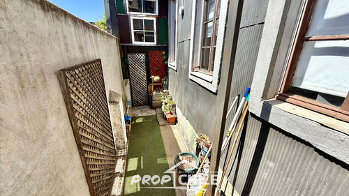 En Venta Hermosa Casona, Cerro Alegre. (87071)