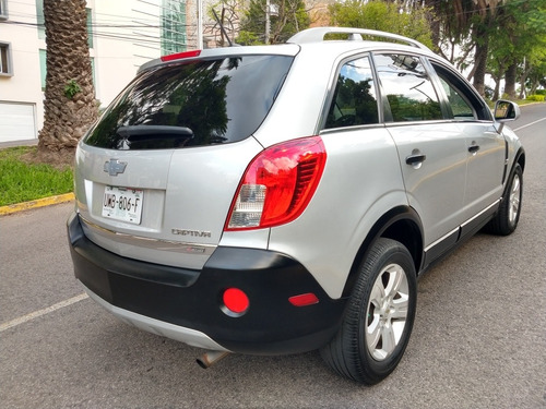 Imagen 5 de 12 de Chevrolet Captiva 2014 2.4 Ls At