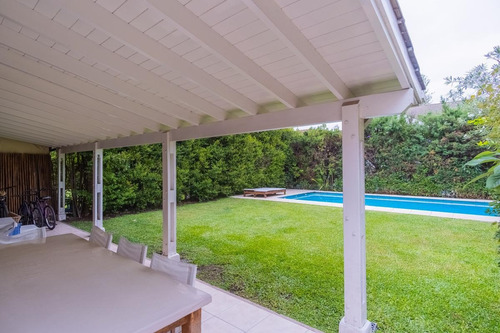 Imagen 7 de 30 de Hermosa Casa En Venta En Rincon Milberg, Barrio Jacaranda. 3 Dormitorios Mas Dependencia