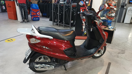 Imagen 2 de 5 de Suzuki An 125 Scooter 2017