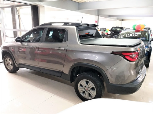 Imagem 12 de 15 de Fiat Toro Freedom 1.8 16v Flex Aut. 4p 6 Marchas 2021