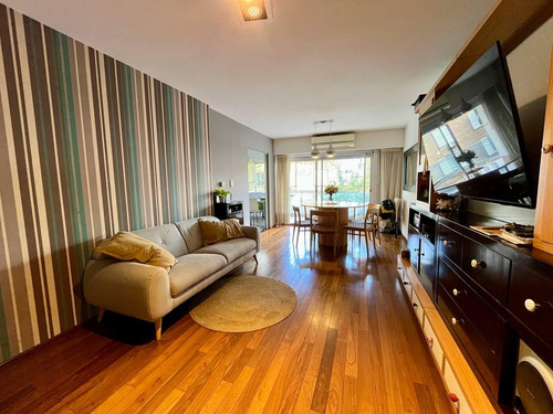 Venta - Departamento De Tres Dormitorios Con Balcón Y Cochera En Centro Río, Rosario