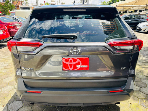 Toyota RAV4 2.5 Le At