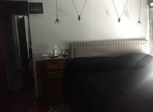 Imagen 7 de 8 de Excelente Duplex 4 Amb En Venta En Moron Con Fondo Libre/