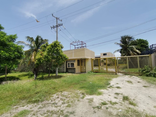 Imagen 3 de 30 de Terreno Comercial / Industrial Con Oficinas Y Galera